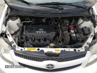 2006 Scion xA z VIN JTKKT624060141526, wystawiony jako Copart lot #57672265 z przebiegiem 212 884 mil mil oraz Czysty tytuł • Clean title. Historia ofert i sprzedaży dostępna na DreamBid. Obrazek 11.