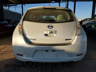2017 Nissan LEAF SL with VIN 1N4BZ0CPXHC300894, listed as a Copart auction lot 82243014 with 9,895 mi miles and Clean Title. Bid and sale history available at carsss.com. Image 6.
