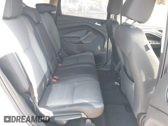 2016 Ford Escape SE z VIN 1FMCU0G76GUA61050, wystawiony jako IAAI lot #42171320 z przebiegiem Nie podano mil oraz . Historia ofert i sprzedaży dostępna na DreamBid. Obrazek 8.