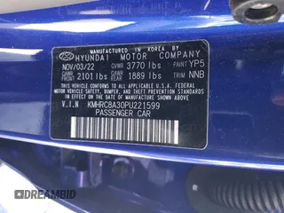 2023 Hyundai Venue SEL z VIN KMHRC8A30PU221599, wystawiony jako Copart lot #55040855 z przebiegiem 10 753 mil mil oraz Szkody całkowita. Historia ofert i sprzedaży dostępna na DreamBid. Obrazek 13.