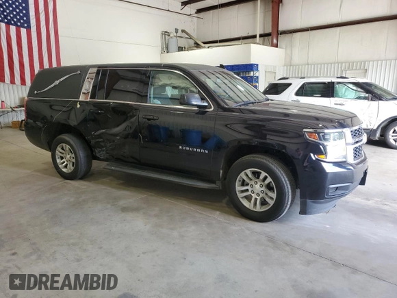 2018 Chevrolet Suburban LS z VIN 1GNSCGEC3JR140303, wystawiony jako Copart lot #69944234 z przebiegiem 48 541 mil mil oraz Szkoda całkowita • Salvage title. Historia ofert i sprzedaży dostępna na DreamBid. Obrazek 4.