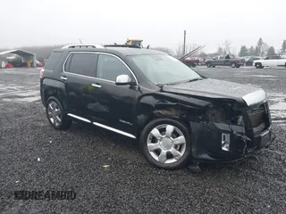 2015 GMC Terrain Denali with VIN 2GKFLUE38F6380303, listed as a IAAI auction lot 41238304 with 146,822 mi miles. Bid and sale history available at carsss.com. Image 1.