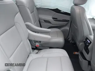 2022 GMC Acadia SLT with VIN 1GKKNMLS1NZ103322, listed as a IAAI auction lot 41033861 with 37,348 mi miles and . Bid and sale history available at DreamBid. Image 8.