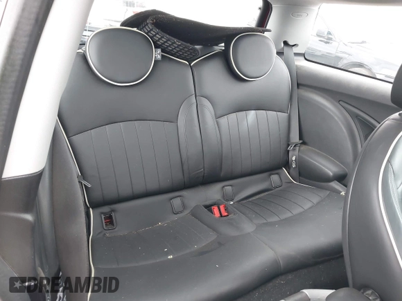 2008 MINI Hardtop S with VIN WMWMF73538TT89756, listed as a IAAI auction lot 41907020 with 139,789 mi miles and . Bid and sale history available at DreamBid. Image 8.