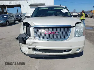 2011 GMC Yukon Denali with VIN 1GKS2EEF8BR237643, listed as a IAAI auction lot 41811822 with 134,309 mi miles. Bid and sale history available at carsss.com. Image 12.