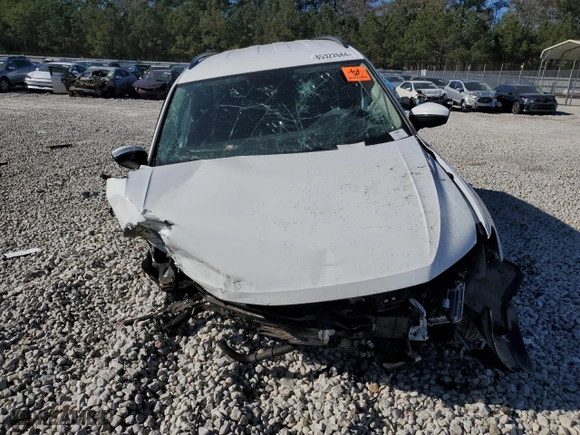 2018 Volkswagen Tiguan S with VIN 3VV1B7AX1JM109375, listed as a Copart auction lot 85322684 with 0 mi miles and Salvage Title. Bid and sale history available at carsss.com. Image 5.