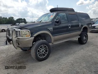 2003 Ford Excursion Eddie Bauer z VIN 1FMNU45S63EA15696, wystawiony jako Copart lot #57557965 z przebiegiem 129 493 mil mil oraz Czysty tytuł • Clean title. Historia ofert i sprzedaży dostępna na DreamBid. Obrazek 1.
