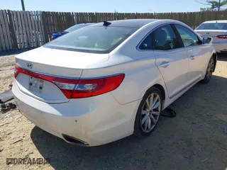 2013 Hyundai Azera with VIN KMHFH4JG9DA330074, listed as a IAAI auction lot 41975579 with 1 mi miles. Bid and sale history available at carsss.com. Image 4.