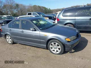 2003 BMW 3 Series 325i with VIN WBAAZ334X3PH35526, listed as a IAAI auction lot 42074943 with Not provided miles and . Bid and sale history available at DreamBid. Image 1.
