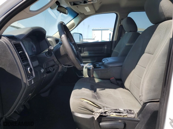 2018 Ram 2500 Tradesman with VIN 3C6UR5HL4JG347483, listed as a Copart auction lot 51301245 with 219,190 mi miles and Clean Title. Bid and sale history available at carsss.com. Image 7.