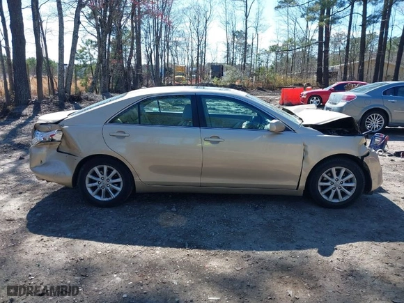 2011 Toyota Camry LE with VIN 4T1BF3EK3BU640195, listed as a IAAI auction lot 41891119 with 208,221 mi miles. Bid and sale history available at carsss.com. Image 13.