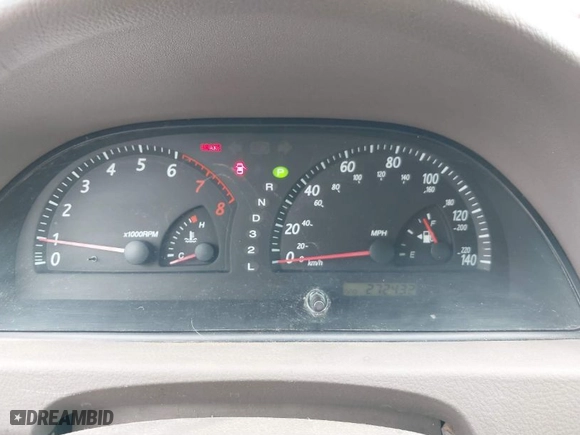 2004 Toyota Camry LE with VIN 4T1BF32K54U569041, listed as a IAAI auction lot 41606355 with 272,432 mi miles. Bid and sale history available at carsss.com. Image 7.