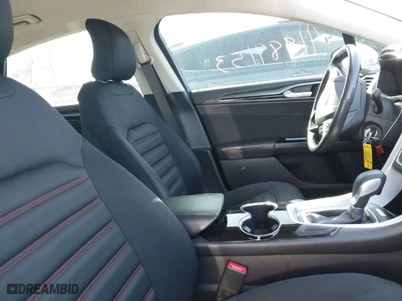 2016 Ford Fusion SE with VIN 3FA6P0HD3GR264021, listed as a IAAI auction lot 41984153 with 123,244 mi miles. Bid and sale history available at carsss.com. Image 5.