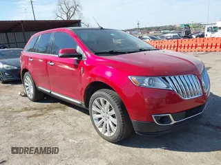 2012 Lincoln MKX with VIN 2LMDJ6JK3CBL06887, listed as a IAAI auction lot 41871768 with 117,421 mi miles. Bid and sale history available at carsss.com. Image 1.