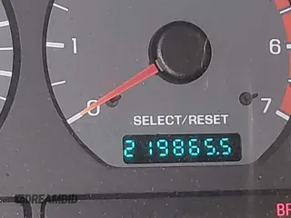 2000 Ford Mustang с VIN 1FAFP4049YF271931, выставлен на аукционе IAAI как лот 41984117 с пробегом 219 865 миль миль и . История ставок и продаж доступна на DreamBid. Изображение 16.
