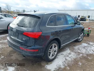 2014 Audi Q5 Premium Plus with VIN WA1LFAFP7EA124297, listed as a IAAI auction lot 41304869 with 109,545 mi miles. Bid and sale history available at carsss.com. Image 4.