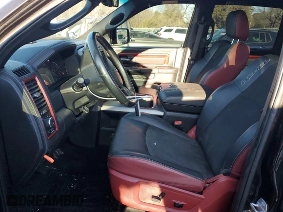 2016 Ram 1500 Rebel z VIN 1C6RR7YT6GS244410, wystawiony jako Copart lot #88905705 z przebiegiem 152 623 mil mil oraz Tytuł czysty. Historia ofert i sprzedaży dostępna na DreamBid. Obrazek 7.