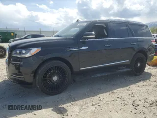 2022 Lincoln Navigator Reserve z VIN 5LMJJ2LT1NEL16478, wystawiony jako Copart lot #54056405 z przebiegiem 29 137 mil mil oraz Szkoda całkowita • Salvage title. Historia ofert i sprzedaży dostępna na DreamBid. Obrazek 1.