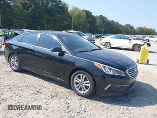 2016 Hyundai Sonata SE z VIN 5NPE24AF9GH402932, wystawiony jako IAAI lot #40544300 z przebiegiem Nie podano mil oraz . Historia ofert i sprzedaży dostępna na DreamBid. Obrazek 1.