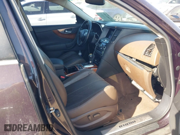 2011 Infiniti FX35 with VIN JN8AS1MW2BM140442, listed as a IAAI auction lot 41746340 with 207,569 mi miles. Bid and sale history available at carsss.com. Image 5.