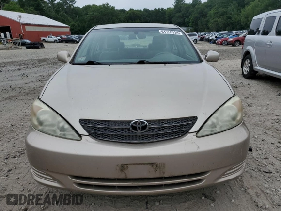 2004 Toyota Camry LE with VIN 4T1BE32K04U818252, listed as a Copart auction lot 64758924 with 0 mi miles and Non Repairable. Bid and sale history available at carsss.com. Image 5.