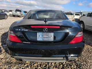 2014 Mercedes-Benz SLK 250 z VIN WDDPK4HA2EF080442, wystawiony jako Copart lot #45159975 z przebiegiem 46 978 mil mil oraz Szkoda całkowita • Salvage title. Historia ofert i sprzedaży dostępna na DreamBid. Obrazek 6.