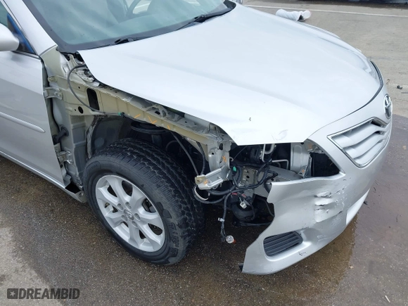 2011 Toyota Camry LE with VIN 4T4BF3EK0BR089343, listed as a IAAI auction lot 41988728 with 173,845 mi miles. Bid and sale history available at carsss.com. Image 6.