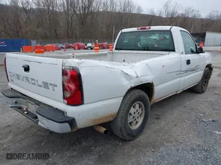 2005 Chevrolet Silverado 1500 Work Truck with VIN 1GCEC14XX5Z340818, listed as a IAAI auction lot 41729984 with 191,704 mi miles. Bid and sale history available at carsss.com. Image 4.