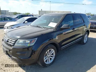 2016 Ford Utility Police Interceptor with VIN 1FM5K8AR6GGA04806, listed as a IAAI auction lot 41903514 with 146,178 mi miles. Bid and sale history available at carsss.com. Image 2.