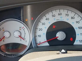 2004 Dodge Durango Limited z VIN 1D8HB58D64F100559, wystawiony jako IAAI lot #42369791 z przebiegiem 266 727 mil mil oraz . Historia ofert i sprzedaży dostępna na DreamBid. Obrazek 7.