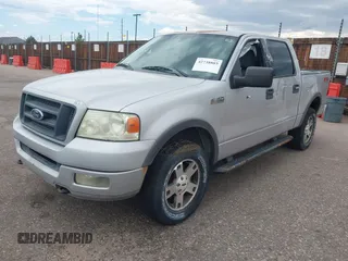 2004 Ford F-150 XLT z VIN 1FTPW14524KC80166, wystawiony jako IAAI lot #42738803 z przebiegiem 101 716 mil mil oraz . Historia ofert i sprzedaży dostępna na DreamBid. Obrazek 2.
