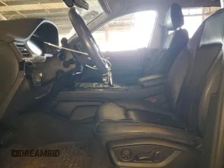 2019 Audi Q7 Prestige z VIN WA1VAAF76KD038075, wystawiony jako Copart lot #56553675 z przebiegiem 43 002 mil mil oraz Szkoda całkowita • Salvage title. Historia ofert i sprzedaży dostępna na DreamBid. Obrazek 7.