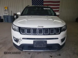 2020 Jeep Compass Limited with VIN 3C4NJCCB7LT211415, listed as a Copart auction lot 55326245 with 110,560 mi miles and Clean title. Bid and sale history available at DreamBid. Image 5.