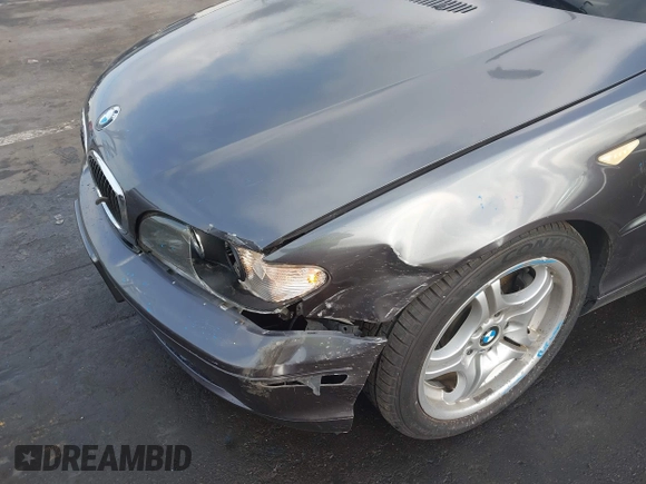 2005 BMW 3 Series 330Ci with VIN WBABD53475PL16418, listed as a IAAI auction lot 41217356 with 158,274 mi miles and . Bid and sale history available at carsss.com. Image 6.