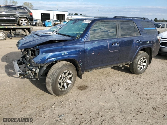 2022 Toyota 4Runner TRD Off Road Premium with VIN JTERU5JR7N5973940, listed as a Copart auction lot 47182574 with 47,105 mi miles and Salvage Title. Bid and sale history available at carsss.com. Image 1.