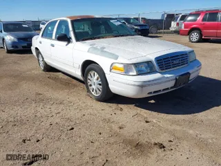 2003 Ford Crown Victoria LX with VIN 2FAFP74W63X183638, listed as a IAAI auction lot 41717017 with NaN miles. Bid and sale history available at carsss.com. Image 1.