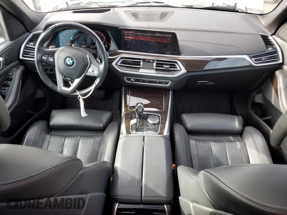2020 BMW X5 xDrive40i with VIN 5UXCR6C04L9B36134, listed as a Copart auction lot 52220665 with 51,285 mi miles and Salvage title. Bid and sale history available at DreamBid. Image 8.