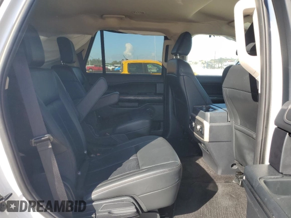 2023 Ford Expedition XLT with VIN 1FMJU1H81PEA51931, listed as a Copart auction lot 44522765 with 19,863 mi miles and Salvage Title. Bid and sale history available at carsss.com. Image 12.