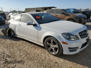 2015 Mercedes-Benz C 250 with VIN WDDGJ4HB8FG358171, listed as a Copart auction lot 49249085 with 106,497 mi miles and Clean Title. Bid and sale history available at DreamBid. Image 4.