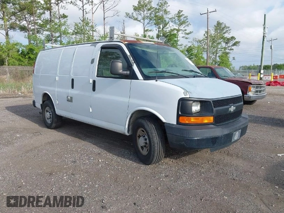 2008 Chevrolet Express Cargo Van with VIN 1GCGG25C181100994, listed as a IAAI auction lot 41994498 with 141,201 mi miles. Bid and sale history available at carsss.com. Image 1.