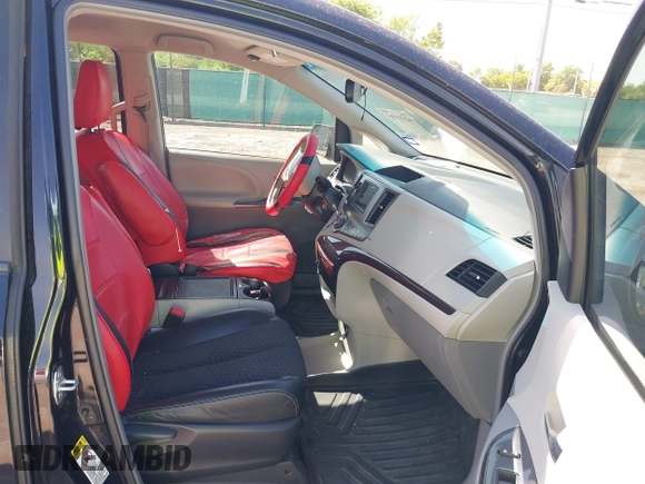 2013 Toyota Sienna SE with VIN 5TDXK3DC9DS359655, listed as a IAAI auction lot 42078705 with 159,101 mi miles and . Bid and sale history available at DreamBid. Image 5.
