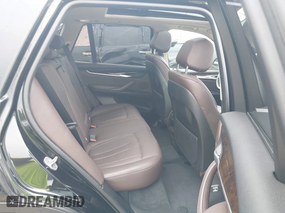 2014 BMW X5 xDrive35i z VIN 5UXKR0C58E0H26011, wystawiony jako IAAI lot #42147773 z przebiegiem 131 173 mil mil oraz . Historia ofert i sprzedaży dostępna na DreamBid. Obrazek 8.