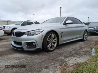 2017 BMW 4 Series z VIN WBA4P1C3XHK523077, wystawiony jako Copart lot #75089694 z przebiegiem Nie podano mil oraz Nie do naprawy • Non repairable. Historia ofert i sprzedaży dostępna na DreamBid. Obrazek 1.