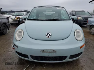 2010 Volkswagen Beetle with VIN 3VWRG3AL1AM004423, listed as a Copart auction lot 44448625 with 106,058 mi miles and Salvage Title. Bid and sale history available at DreamBid. Image 5.