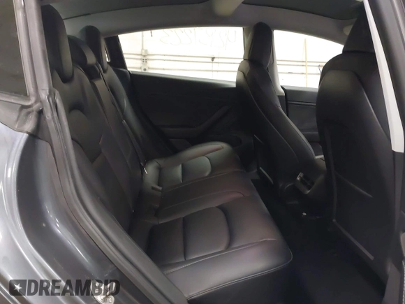2020 Tesla Model 3 Long Range z VIN 5YJ3E1EB0LF800804, wystawiony jako IAAI lot #42137223 z przebiegiem 52 482 mil mil oraz . Historia ofert i sprzedaży dostępna na DreamBid. Obrazek 8.