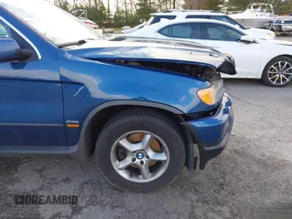 2001 BMW X5 4.4i with VIN WBAFB33501LH24719, listed as a IAAI auction lot 41055076 with 126,530 mi miles. Bid and sale history available at carsss.com. Image 15.
