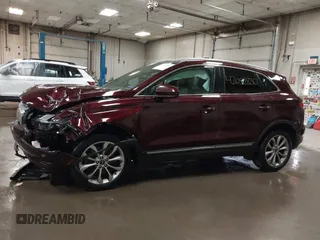 2019 Lincoln MKC Select z VIN 5LMCJ2D95KUL07473, wystawiony jako IAAI lot #42052830 z przebiegiem 70 553 mil mil oraz . Historia ofert i sprzedaży dostępna na DreamBid. Obrazek 14.