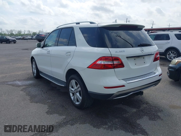 2015 Mercedes-Benz M 350 with VIN 4JGDA5JB8FA462476, listed as a IAAI auction lot 41901008 with 55,619 mi miles and . Bid and sale history available at DreamBid. Image 3.
