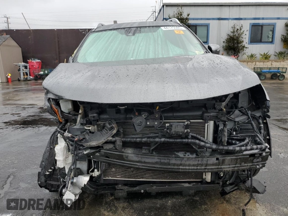 2020 Nissan Rogue SV with VIN JN8AT2MT0LW007628, listed as a Copart auction lot 44175505 with 81,579 mi miles and Salvage Title. Bid and sale history available at carsss.com. Image 5.