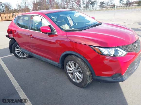 2017 Nissan Rogue Sport SV with VIN JN1BJ1CP3HW004561, listed as a IAAI auction lot 40934547 with 100,699 mi miles. Bid and sale history available at carsss.com. Image 1.